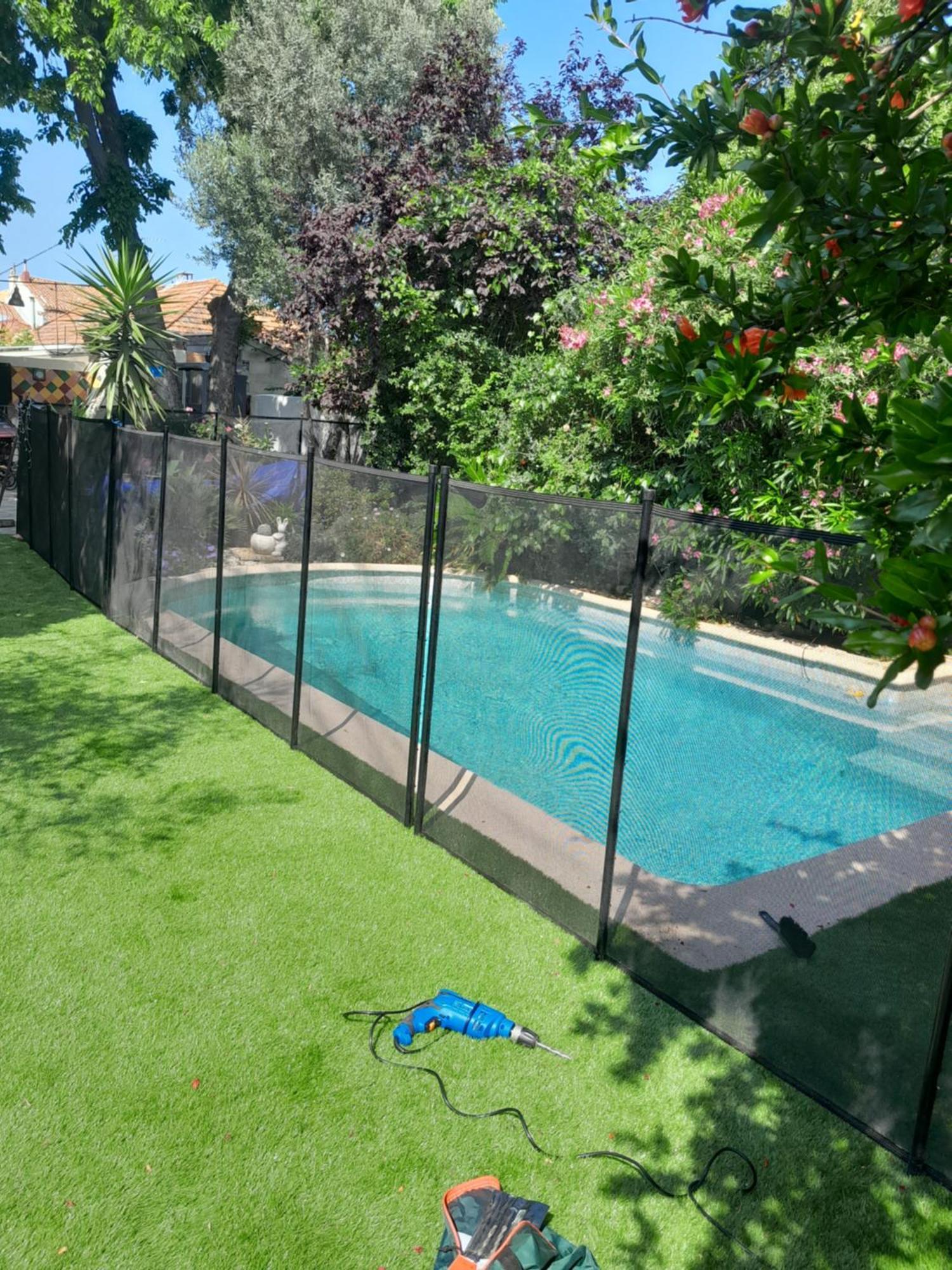 Appartement En Sous Sol De Villa Avec Acces Jardin Et Piscine Marseille Exterior photo